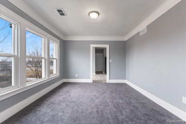12186 Roselawn Street, Detroit, MI 48204