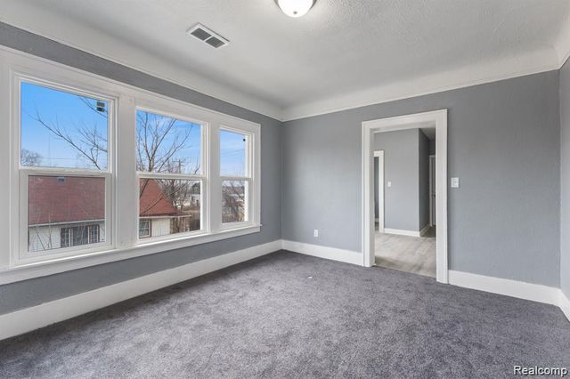 12186 Roselawn Street, Detroit, MI 48204