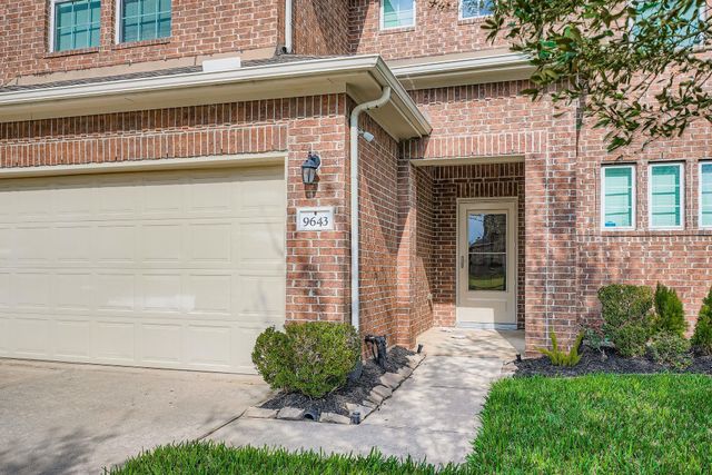 9643 Clear Diamond Drive, Rosharon, TX 77583