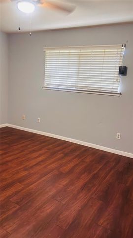 8343 Sterlingshire Street, Houston, TX 77078