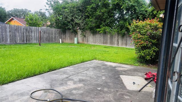 8343 Sterlingshire Street, Houston, TX 77078