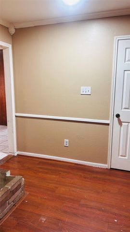 8343 Sterlingshire Street, Houston, TX 77078