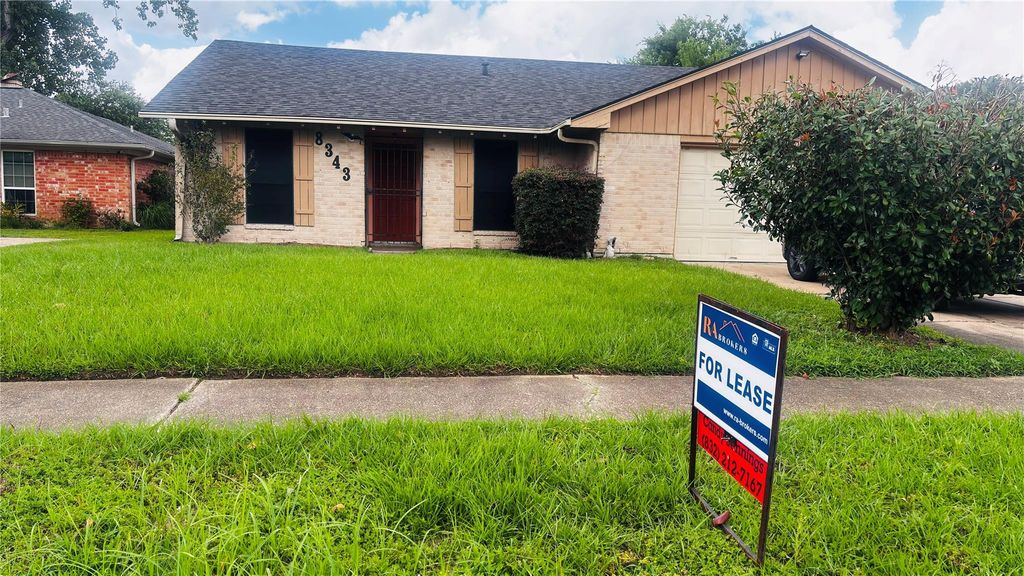 8343 Sterlingshire Street, Houston, TX 77078