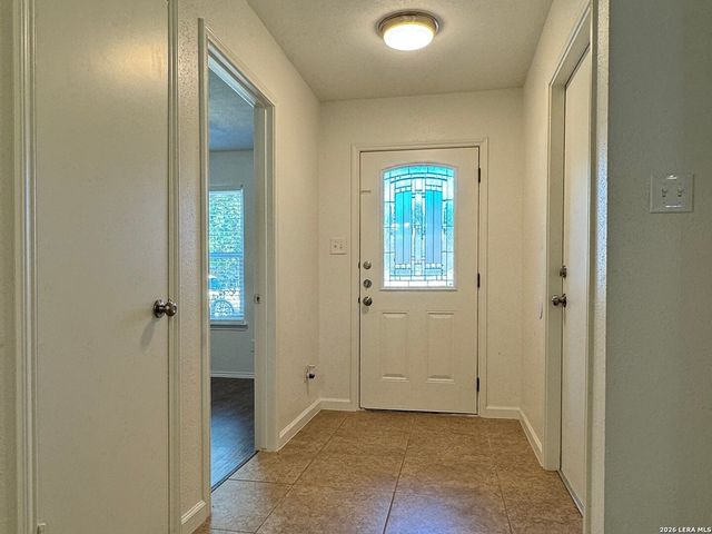 127 Whisper Way, Boerne, TX 78006