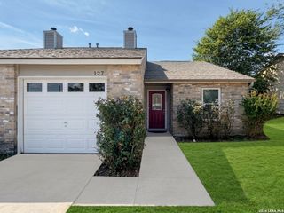 127 Whisper Way, Boerne, TX 78006