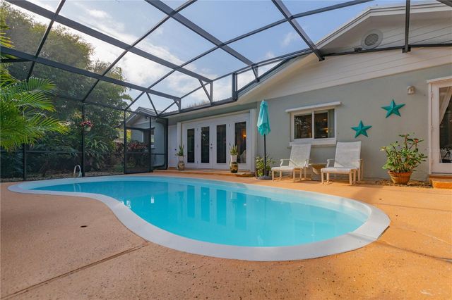 1421 BEACON STREET, New Smyrna Beach, FL 32169