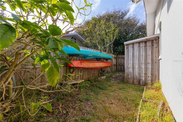 1421 BEACON STREET, New Smyrna Beach, FL 32169