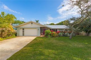 1421 BEACON STREET, New Smyrna Beach, FL 32169