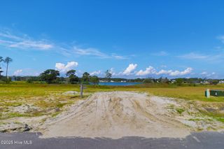 531 Freedom Park Road, Beaufort, NC 28516