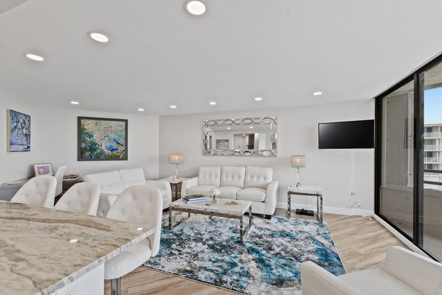 3560 S Ocean Boulevard 706, South Palm Beach, FL 33480
