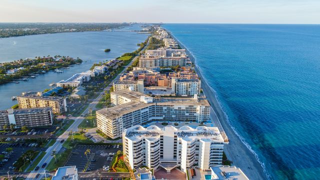 3560 S Ocean Boulevard 706, South Palm Beach, FL 33480