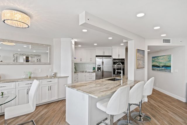 3560 S Ocean Boulevard 706, South Palm Beach, FL 33480