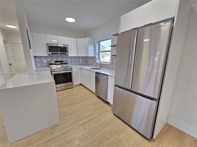 1117 W 26th Court, Riviera Beach, FL 33404