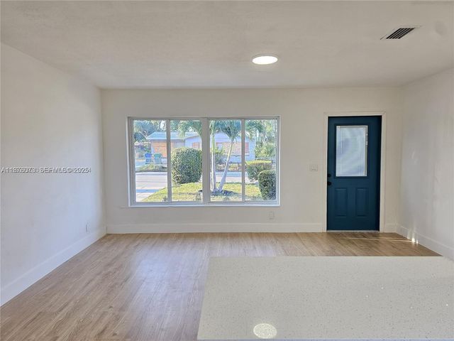 1117 W 26th Court, Riviera Beach, FL 33404