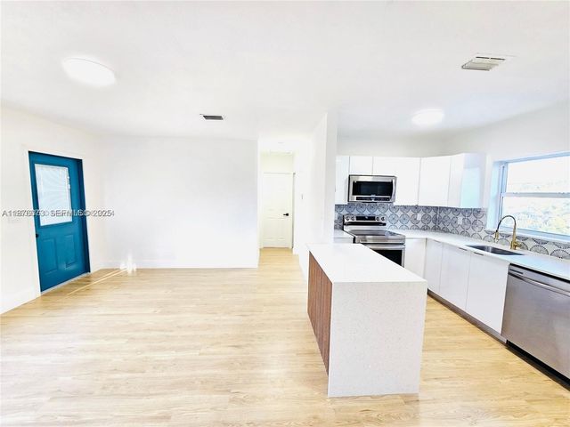 1117 W 26th Court, Riviera Beach, FL 33404