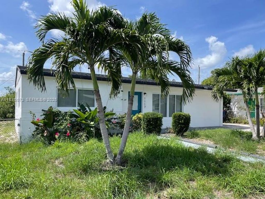 1117 W 26th Court, Riviera Beach, FL 33404