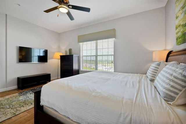 5048 SHOREWAY LOOP 40404, Orlando, FL 32819