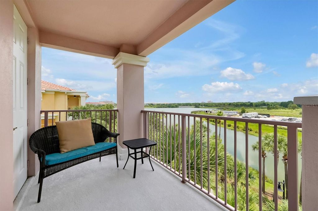 5048 SHOREWAY LOOP 40404, Orlando, FL 32819