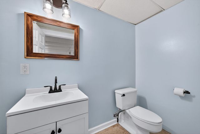 217 Timberlake Dr, Springfield, TN 37172