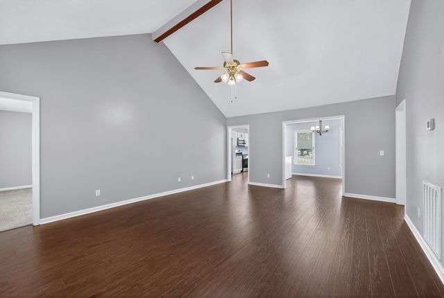 217 Timberlake Dr, Springfield, TN 37172