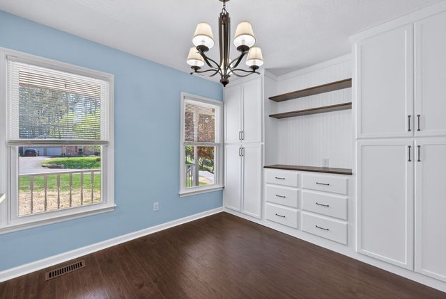 217 Timberlake Dr, Springfield, TN 37172