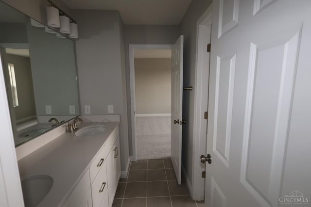 9215 Bottega Drive S, Washington Twp, OH 45458