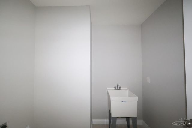 9215 Bottega Drive S, Washington Twp, OH 45458