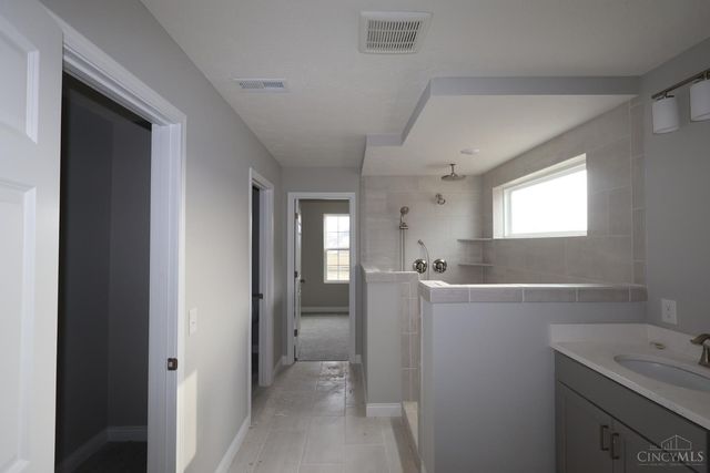 9215 Bottega Drive S, Washington Twp, OH 45458