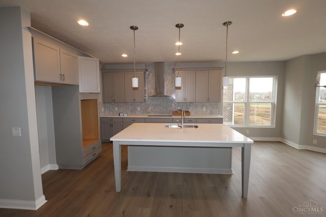 9215 Bottega Drive S, Washington Twp, OH 45458