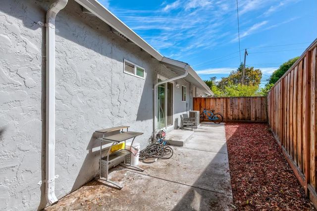 686688 San Luisito Way, Sunnyvale, CA 94085