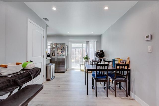 686688 San Luisito Way, Sunnyvale, CA 94085