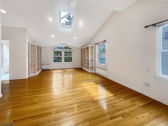 121 Columbia Ave, Cranford Twp., NJ 07016