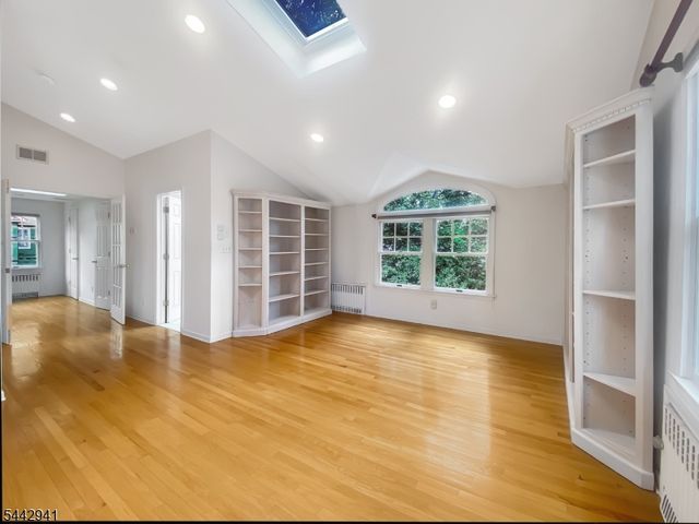 121 Columbia Ave, Cranford Twp., NJ 07016