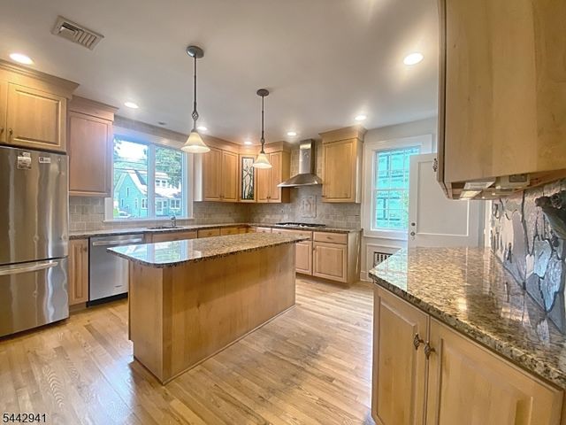 121 Columbia Ave, Cranford Twp., NJ 07016