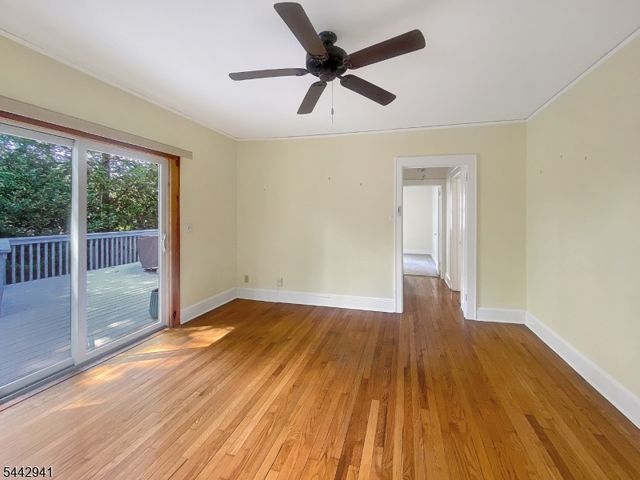 121 Columbia Ave, Cranford Twp., NJ 07016