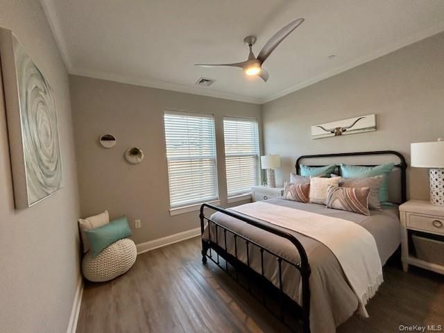 75 E Hoffman Avenue 3001, Lindenhurst, NY 11757