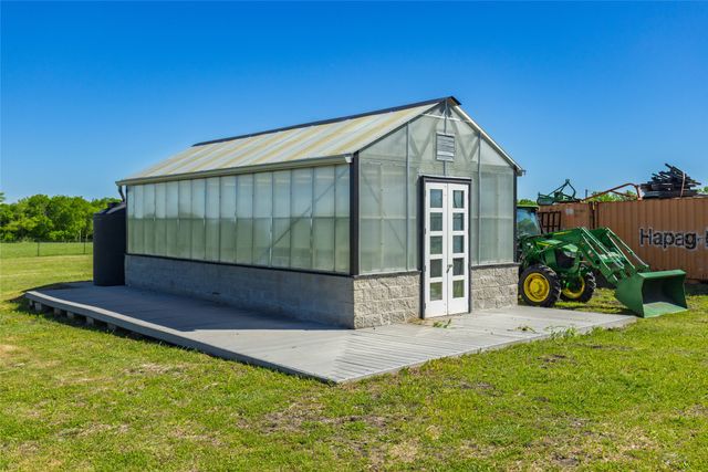 2729 County Road 3732, Wolfe City, TX 75496