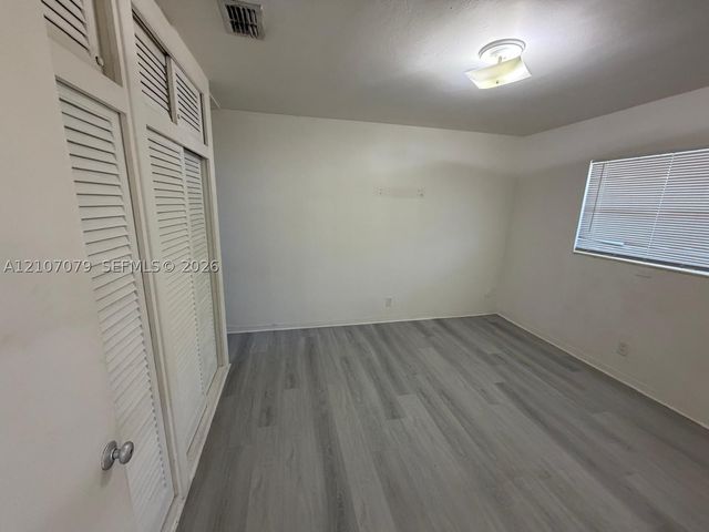 2450 Lincoln St 3, Hollywood, FL 33020