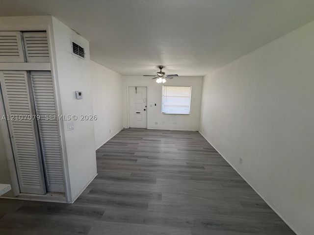 2450 Lincoln St 3, Hollywood, FL 33020