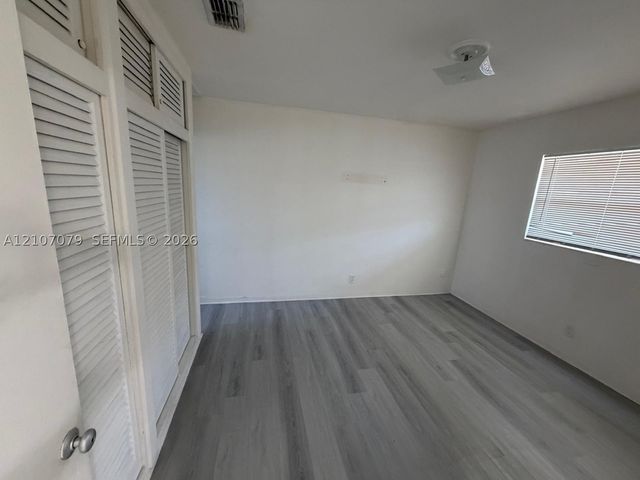 2450 Lincoln St 3, Hollywood, FL 33020