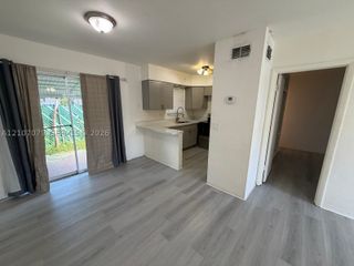 2450 Lincoln St 3, Hollywood, FL 33020