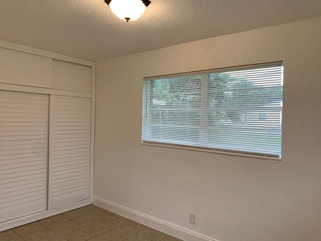 6211 NW 12th Street, Sunrise, FL 33313