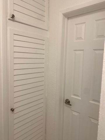 6211 NW 12th Street, Sunrise, FL 33313