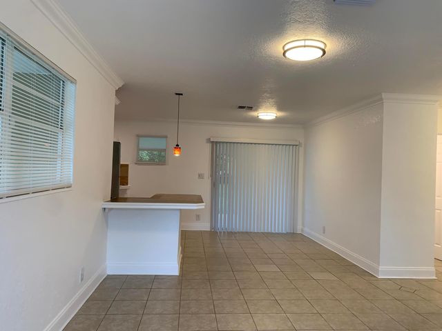 6211 NW 12th Street, Sunrise, FL 33313
