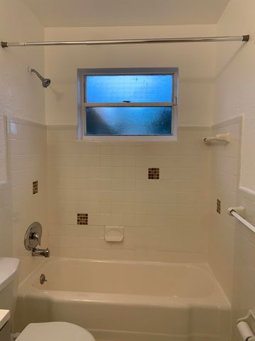 6211 NW 12th Street, Sunrise, FL 33313