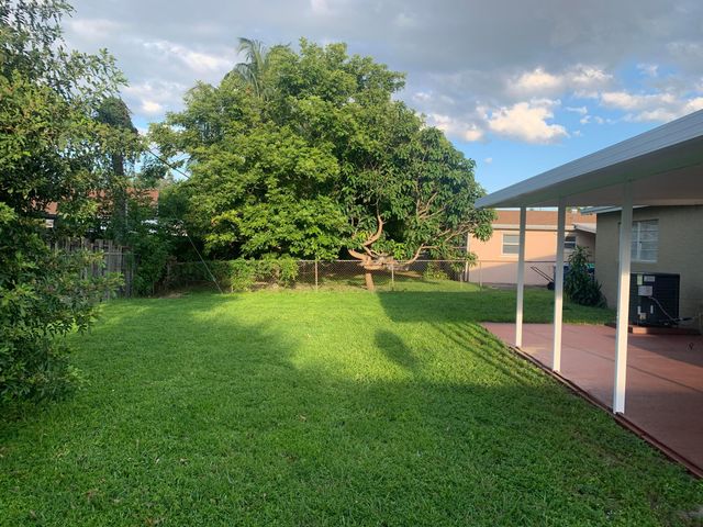 6211 NW 12th Street, Sunrise, FL 33313