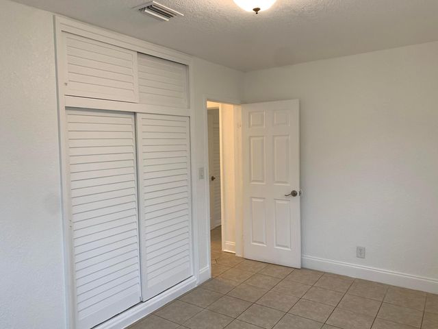 6211 NW 12th Street, Sunrise, FL 33313