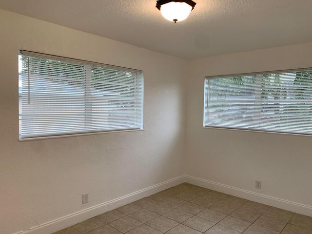 6211 NW 12th Street, Sunrise, FL 33313