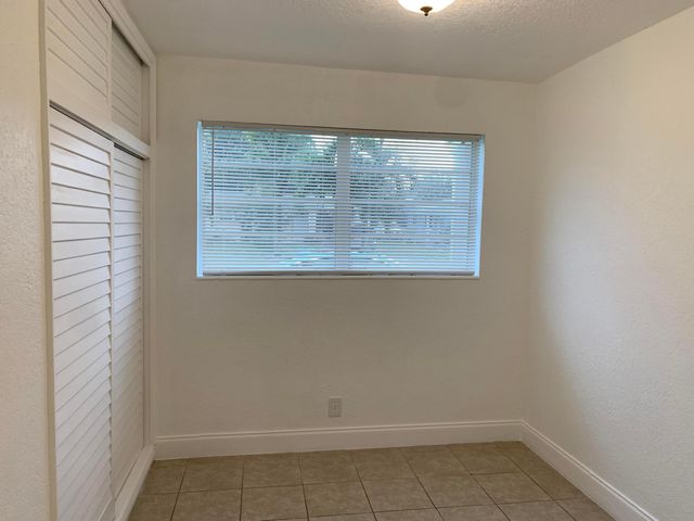 6211 NW 12th Street, Sunrise, FL 33313