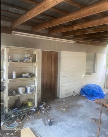 2022 E 39th Street, Savannah, GA 31404